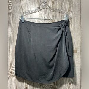 Hype Black Silk Wrap Skirt Sz 12